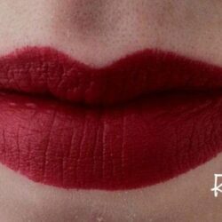 Son MAC Russian Red Lipstick 2