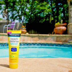 Kem chống nắng Neutrogena Beach Defense SPF70 29ml 3 new