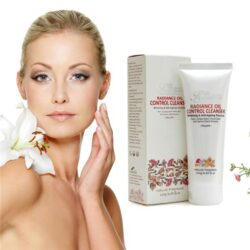 Sữa rửa mặt kiểm soát dầu trên da Rosanna Radiance Oil Control Cleanser 100g 5 ra1