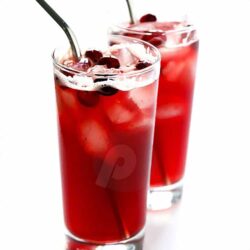 Nước ép nam việt quất Kirkland Cranberry Juice Cocktail 2.84 lít 7 nuoc ep nam viet quat kirkland cranberry juice cocktail 2 84 lit 3