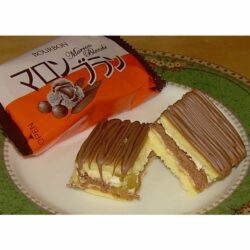 Bánh bông lan Bourbon Marron Blanche 7 banh bong lan bourbon marron blanche 3