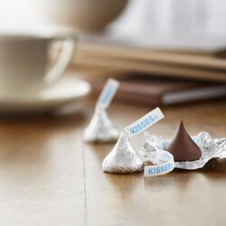 Socola Kisses sữa Hershey's Kisses Milk Chocolate 340g 14 socola sua hersheys kisses milk chocolate 340g krd