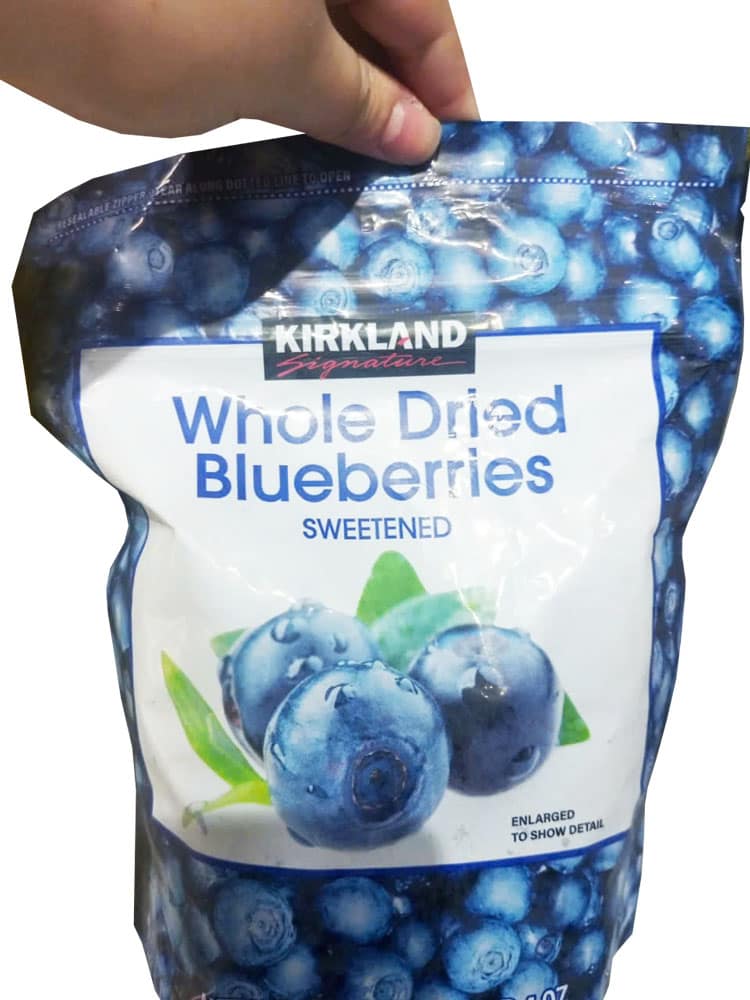 Việt Quất sấy khô Kirkland Signature Whole Dried Blueberries 567g 2 Việt Quất sấy khô Kirkland Signature Whole Dried Blueberries 567g - Ảnh 2