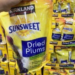 Quả mận sấy khô Kirkland Signature Sunsweet Plums 1.59 kg 9 kirkland signature sunsweet whole dried plums 56 oz knb