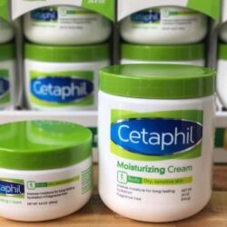 Bo san pham kem duong am Cetaphil Moisturizing Cream 566g 250g