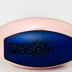 Sữa dưỡng thể Vaseline Healthy Bright Daily Brightening 725ml 11 sua duong the lam trang da cua my vaseline white lightening lotion 725ml kke