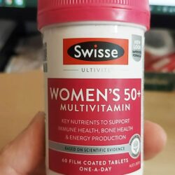 Vitamin tổng hợp cho phụ nữ trên 50 tuổi Swisse Women's Ultivite 50+ 60 viên 7 vitamin tong hop cho phu nu tren 50 tuoi swisse womens ultivite 50 60 vien kc