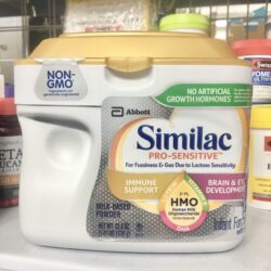 Sữa bột Similac cho trẻ hay nôn trớ Similac Pro-Sensitive Opti-GRO HMO 638g 9 mẩu mới