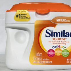 Sữa bột Similac cho trẻ hay nôn trớ từ 0-12 tháng tuổi Similac Sensitive Non-GMO 638g 5 MẪU MỚI