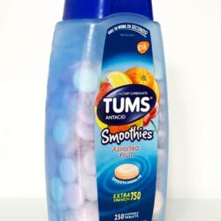 Kẹo ngậm giảm đầy hơi khó tiêu Tums Smoothies Assorted Fruit 250 viên 12 keo tri dau da day tu tums extra strength smoothies 750mg 250 vien kng