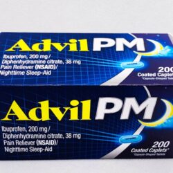 Viên giảm đau và hỗ trợ ngủ ngon Advil PM 200mg 200 Caplets 9 thuoc giam dau danh cho ban dem advil pm 200mg 200 vien kb