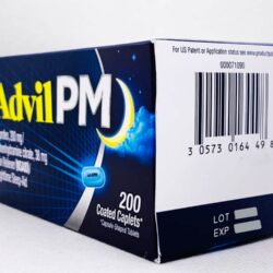 Viên giảm đau và hỗ trợ ngủ ngon Advil PM 200mg 200 Caplets 13 thuoc giam dau danh cho ban dem advil pm 200mg 200 vien ke