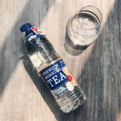 Nước suối trà sữa Suntory Nhật Bản Chai 550ml 7 Nước suối trà sữa Suntory Nhật Bản Chai 550ml