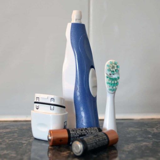Bàn chải đánh răng điện Spinbrush Pro Series Daily Clean Ultra White Toothbrush