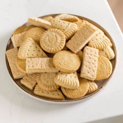 Bánh quy bơ Kirkland Signature Walkers Premium Shortbread Selection 2.1kg 13 banh quy bo kirkland signature walkers premium shortbread selection 2 1kg 251223 kd