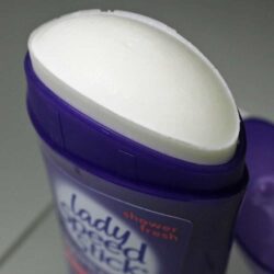 Lăn khử mùi cho nữ Lady Speed Stick Shower Fresh Invisible Dry 39.6g 7 Lăn khử mùi cho nữ Lady Speed Stick Shower Fresh Invisible Dry 39.6g