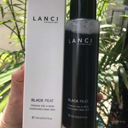 Nước tẩy trang chiết xuất than hoạt tính Lanci Black Peat 150ml