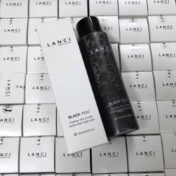 Nước tẩy trang chiết xuất than hoạt tính Lanci Black Peat 150ml