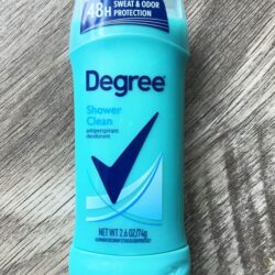 Sáp lăn khử mùi sáp Degree Dry Protection Shower Clean Invisible Solid 74g 5 sap lan khu mui degree dry protection shower clean invisible solid 74g 050425 kc