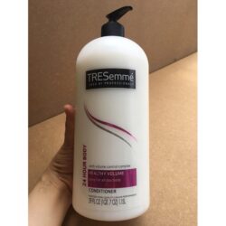 Dầu xả cho tóc vào nếp Tresemmé Healthy Volume Conditioner 1.15L 6 t0