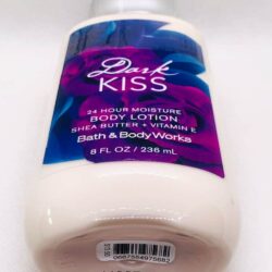 Sữa dưỡng thể Bath & Body Works Body Lotion Shea Butter+ Vitamin E Dark Kiss 236ml 11 sua duong the bath body works huong dark kiss body lotion 236ml kd