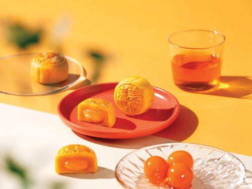 Bánh trung thu Lava Hong Kong MX Mooncakes Lava Custard 2025 Hộp 8 cái 13 banh trung thu lava hong kong mx mooncakes lava custard 2018 hop 8 cai 010824 kd