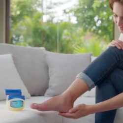 Dưỡng da Vaseline Original 50ml 9 duong da vaseline original 49g knd