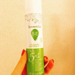 Xịt phụ khoa Summer’s Eve Tropical Rain Freshening Spray (Xanh lá) 56.7g 6 xit phu khoa summers eve tropical rain freshening spray xanh la 56 7g 1