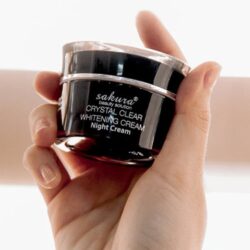 Kem xóa nám trắng da ban đêm Sakura Crystal Clear Whitening Night Cream 30g 6 Kem trị nám trắng da ban đêm Sakura Crystal Clear Whitening Night Cream 30g