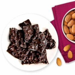 Socola hạnh nhân Bark Thins Snacking Dark Chocolate Almond Sea Salt 567g