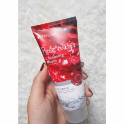 Sữa rửa mặt hoa hồng 3W Clinic Rose Water Cleansing Foam 100ml 7 Sữa rửa mặt hoa hồng 3W Clinic Rose Water Cleansing Foam 100ml
