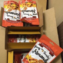 Hạnh nhân mật ong vị cà chua cay Beyond Nature Honey Spicy Tomato Almonds 78g