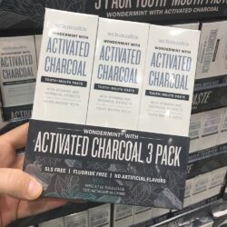 Lốc 3 kem đánh răng Schmidt's Wondermint with Activated Charcoal 133g 9 Kem đánh răng Schmidt's Wondermint with Activated Charcoal 133g