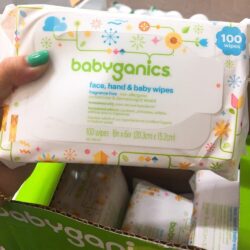 Khăn giấy ướt Babyganics Face, Hand & Baby Wipes 100 Tờ 6 Khăn giấy ướt Babyganics Face, Hand & Baby Wipes 100 Tờ