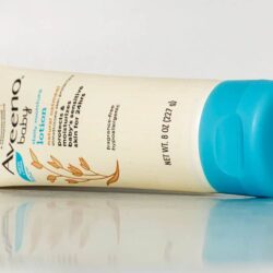 Sữa dưỡng ẩm cho bé Aveeno Baby Daily Moisture Lotion 227g 11 sua duong am cho be aveeno baby daily moisture lotion 227g knf