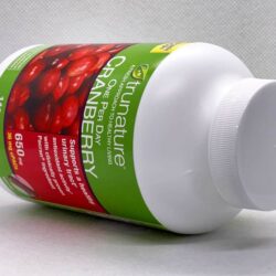 vien uong ho tro duong tiet nieu trunature cranberry 650mg 140 vien knd