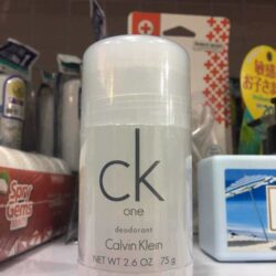 Lăn khử mùi hương nước hoa nam Calvin Klein One Deodorant Stick 75g 6 Lan khu mui huong nuoc hoa nam Calvin Klein One Deodorant Stick 75g1