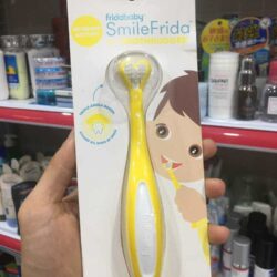 ban chai danh rang cho be 18 thang fridababy smilefrida toothhugger toothbrush 2193