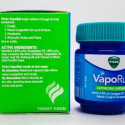 Dầu ấm ngực giảm ho Vicks VapoRub Vaporizing Ointment 50g 15 dau am nguc giam ho vicks vaporub vaporizing ointment 50g knc