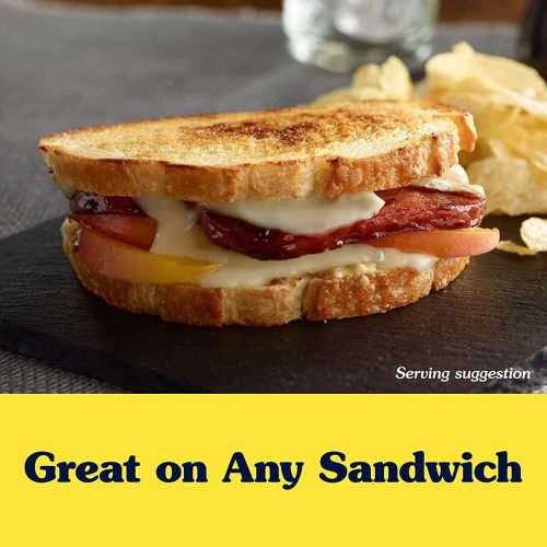 Áp chảo và kẹp SPAM với bánh mì Sandwich và thưởng thức.