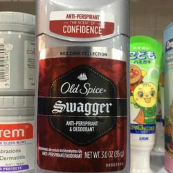 Lăn khử mùi nam Old Spice Swagger Red Zone Anti Perspirant 85g 8 lan khu mui old spice swagger red zone danh cho nam gioi 85g 3