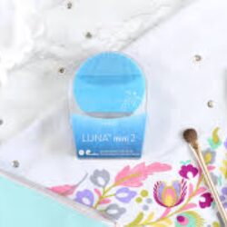 may rua mat foreo luna mini 2 4