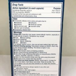 Viên giảm đau hạ sốt Advil Liqui-Gels Minis 200mg 160 Mini Liquid Capsules 13 vien giam dau ha sot advil mini liqui gels 200mg 160 vien 010325 ke