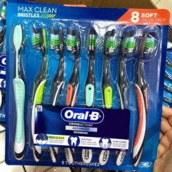Bàn chải đánh răng Oral-B Cross Action Advanced Vĩ 8 cây (Soft) 6 ban chai danh rang oral b cross action advanced vi 8 cay soft knwa