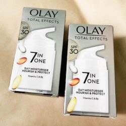 Kem dưỡng ẩm chống lão hóa ban ngày Olay Total Effects 7 in One Day Moisturizer SPF30 50ml 8 kem duong da chong lao hoa olay total effects 7 in one anti aging broad spectrum spf 30 50ml 111223 kb