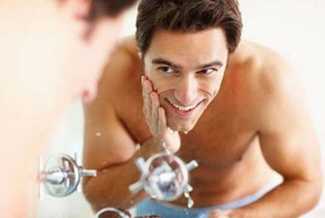 Sữa rửa mặt diệt khuẩn mụn nam Neutrogena Men Acnes Wash 150ml 8 Sữa rửa mặt trị mụn nam Neutrogena Men Acnes Wash 150ml