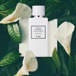 kem duong trang l um diamond white body tone up cream7