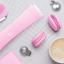 phuong phap tri mun bang anh sang foreo espada pink3