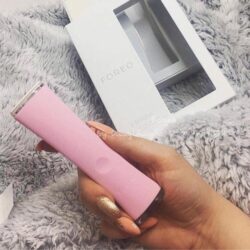 phuong phap tri mun bang anh sang foreo espada pink4