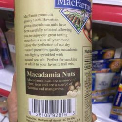 Hat Maca muoi nguyen vo MacFarms Roastes amp Salted Macadamias in the Shell 453g